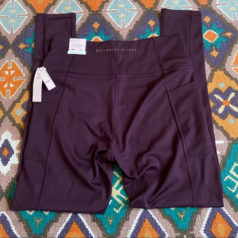 Victoria’s Secret Women’s maroon/Purple Leggings Size 10 brand new 27’ inseam